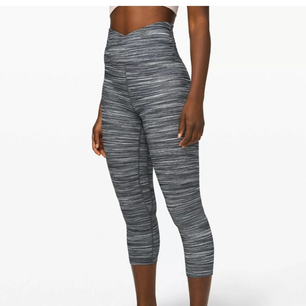 Lululemon Align crop 21” cross waist HR